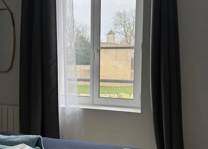 El Castillo Face Au Château Et Climatisé Apartamento *